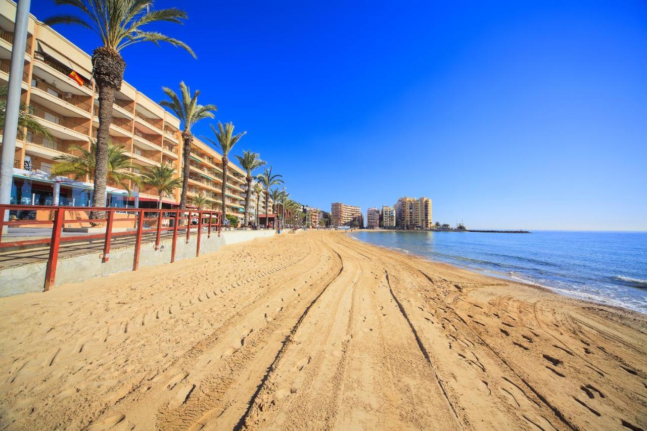 Piso 2 Dormitorios, Equipado, 5 Min Playa Del Cura تورّيفيِخا المظهر الخارجي الصورة